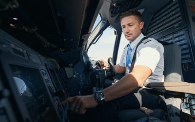 Formation métiers de l’aérien : les formations pour devenir pilote, hôtesse de l’air/steward.