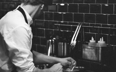 Cuisinier dans la fonction publique : missions, formations et salaire